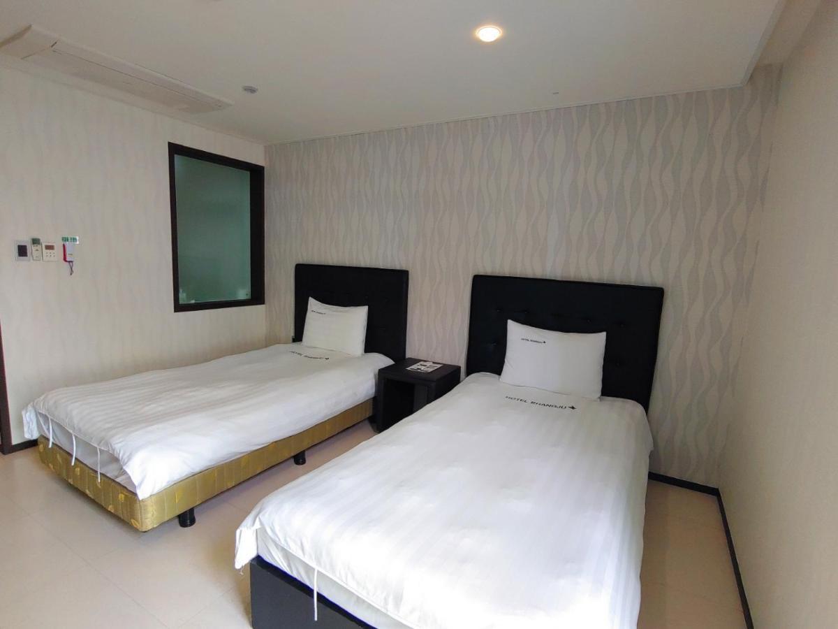 Hotel Rhangju ซอกวีโพ ภายนอก รูปภาพ