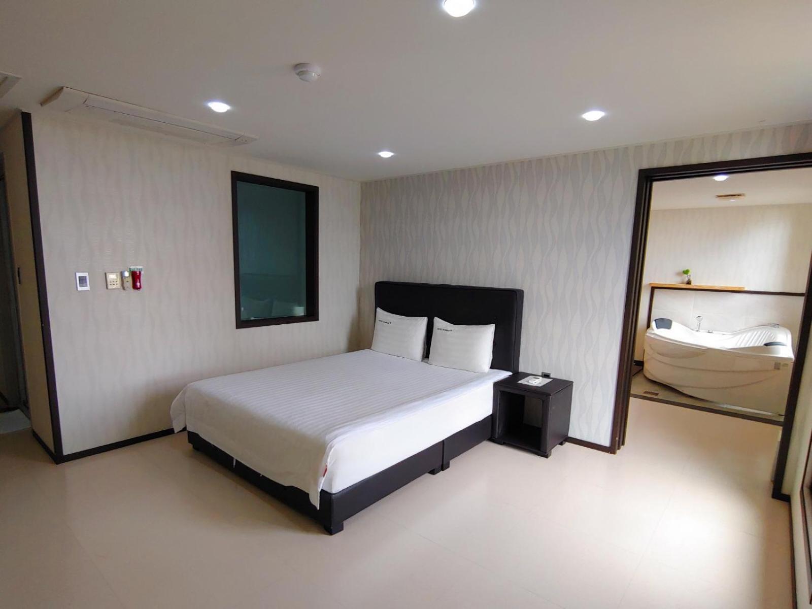 Hotel Rhangju ซอกวีโพ ภายนอก รูปภาพ