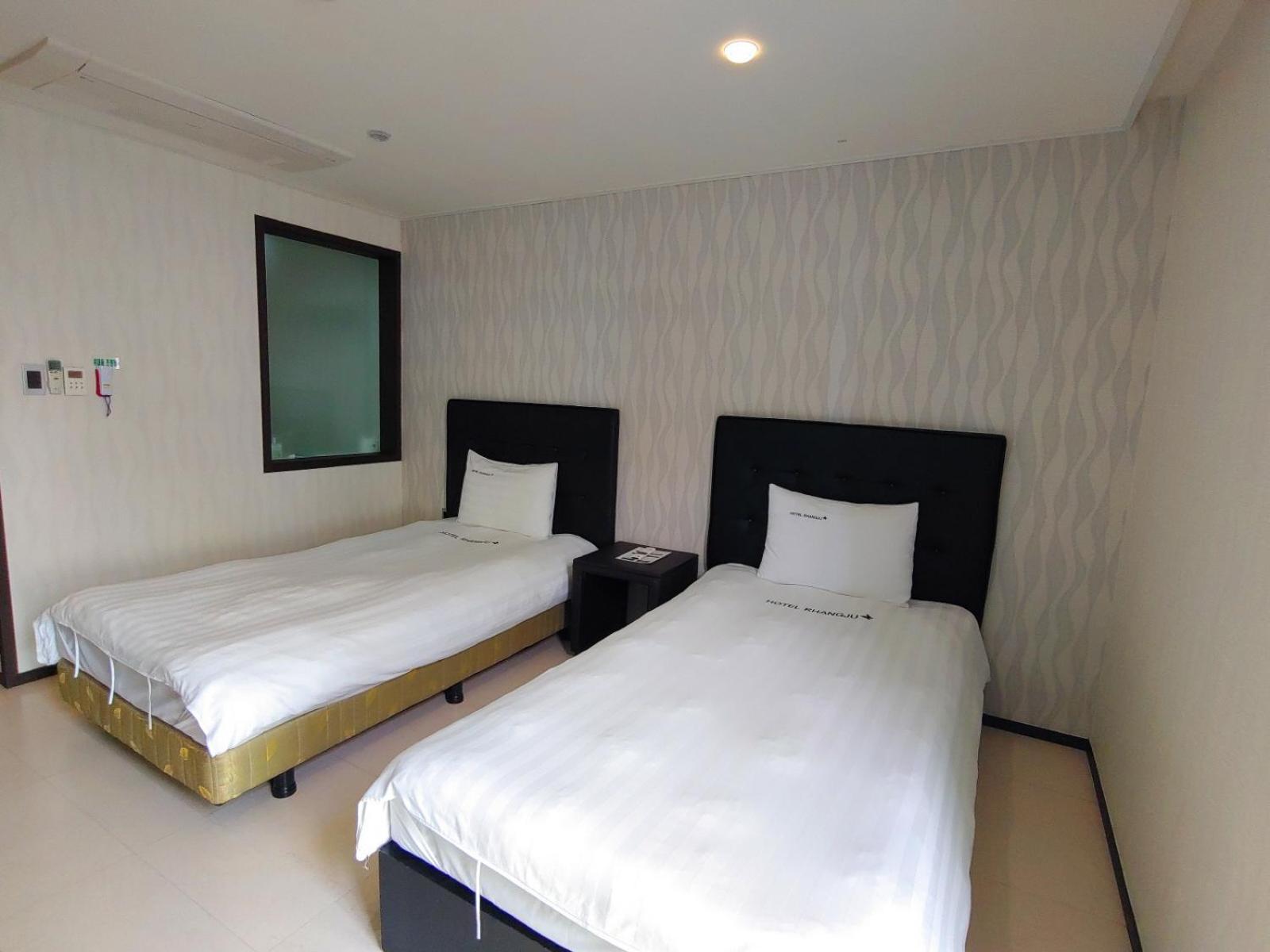 Hotel Rhangju ซอกวีโพ ภายนอก รูปภาพ